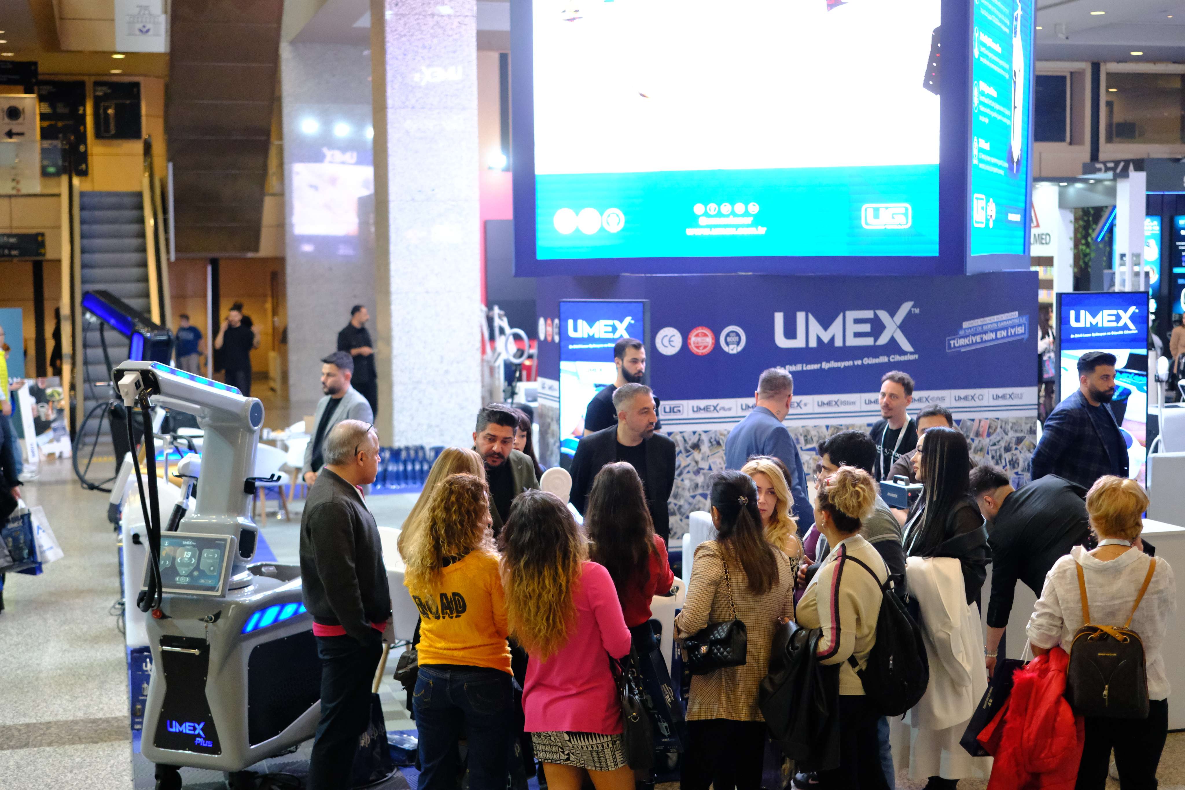 umex-2025-istanbul-guzellik-ve-bakim-fuarinda-yogun-ilgi-gordu